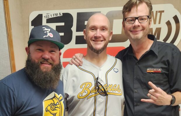SAVANNAH BANANAS IN THE HOUSE!!
